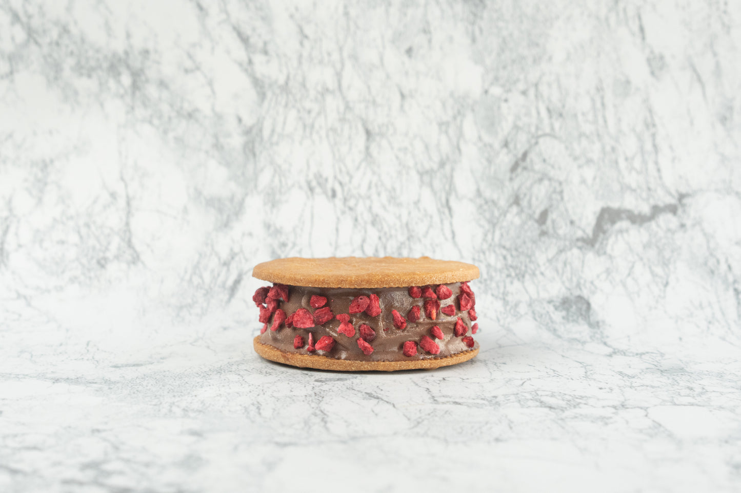 ジェラートサンド ショコラ +ラズベリー