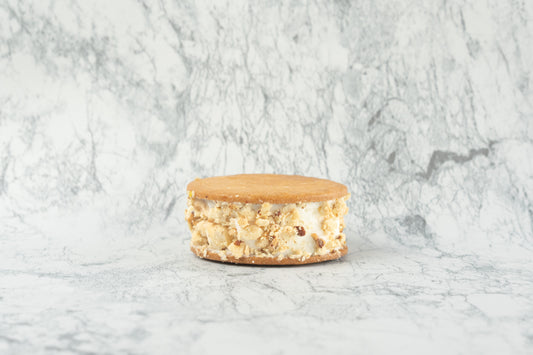 ジェラートサンド ミルク +ミックスナッツ